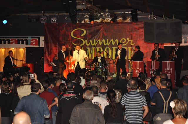 min 2010 08 05 mamamia 180